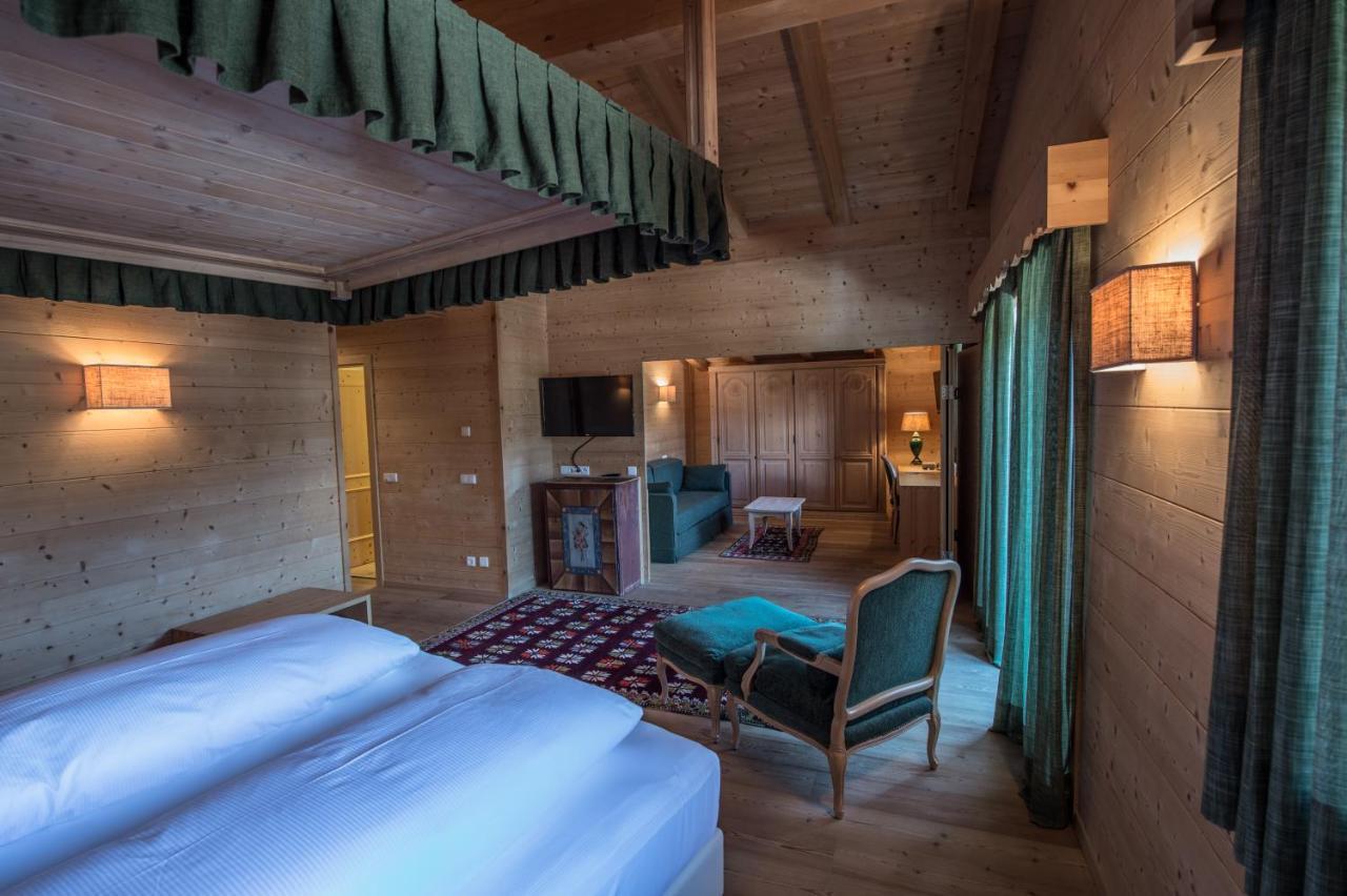 Hotel Ciasa Salares San Cassiano  Extérieur photo
