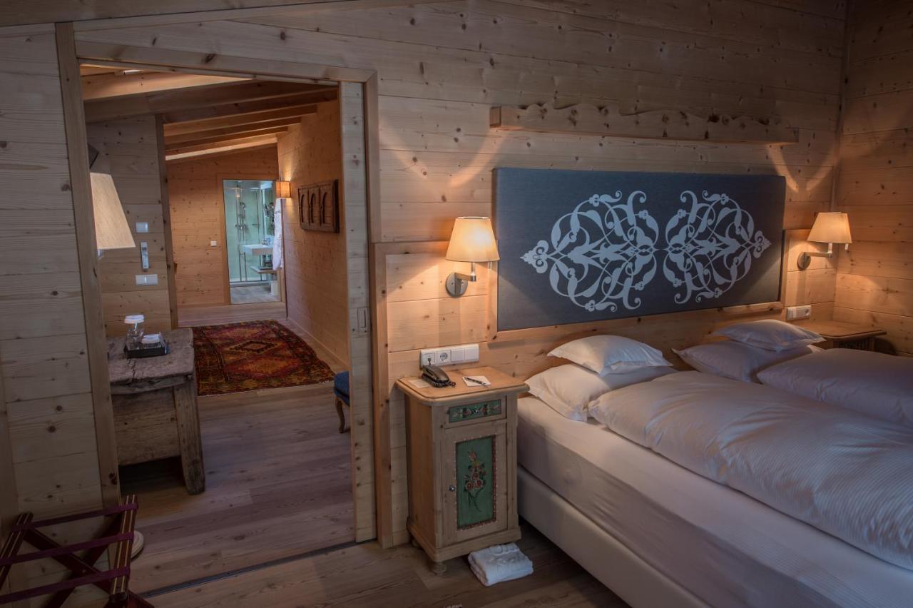 Hotel Ciasa Salares San Cassiano  Extérieur photo