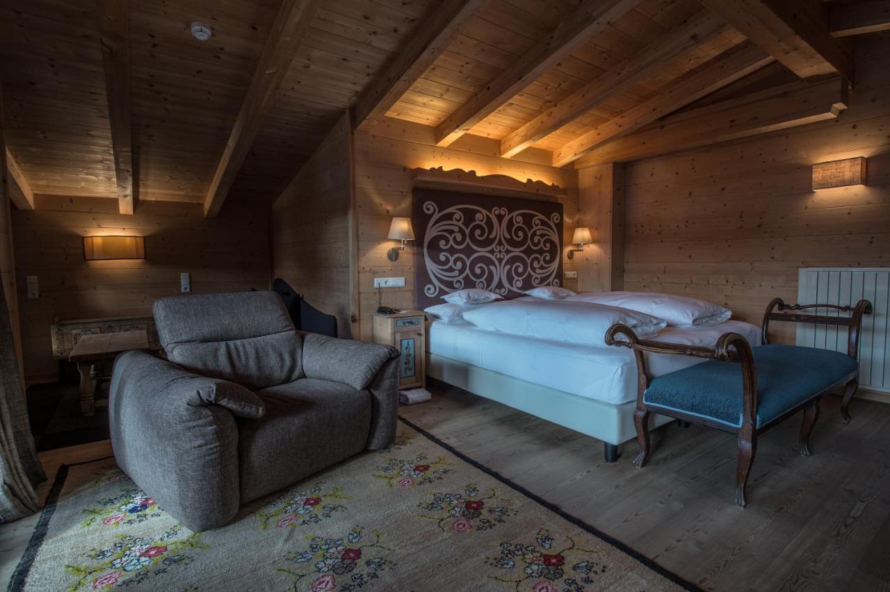 Hotel Ciasa Salares San Cassiano  Extérieur photo